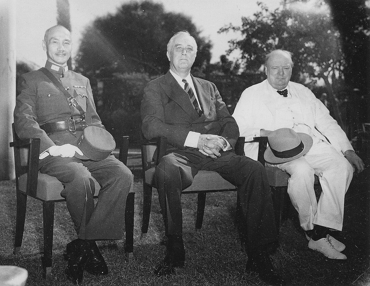 1943年11月、カイロ会談の3人